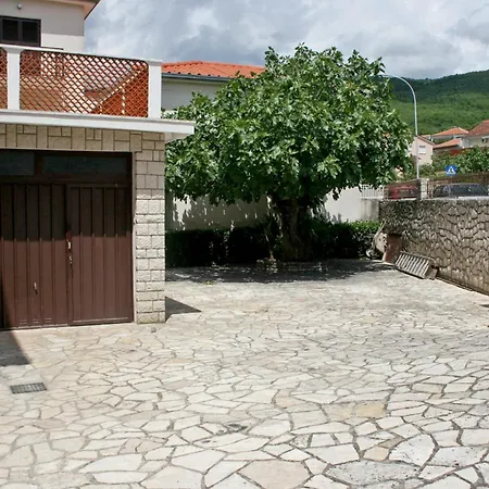 아파트 With A Parking Space Selce, Crikvenica - 5513 셀스
